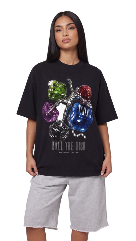 ROLL THE RISK OVERSIZED GRAPHIC T SHIRT Women